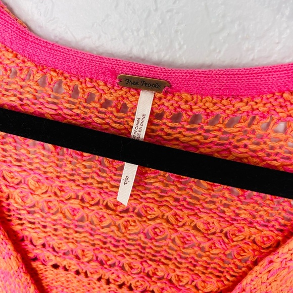 NWT Free People Pink Hot Tropics V Neck knit Oversized Tunic Sweater size Small - Picture 3 of 8